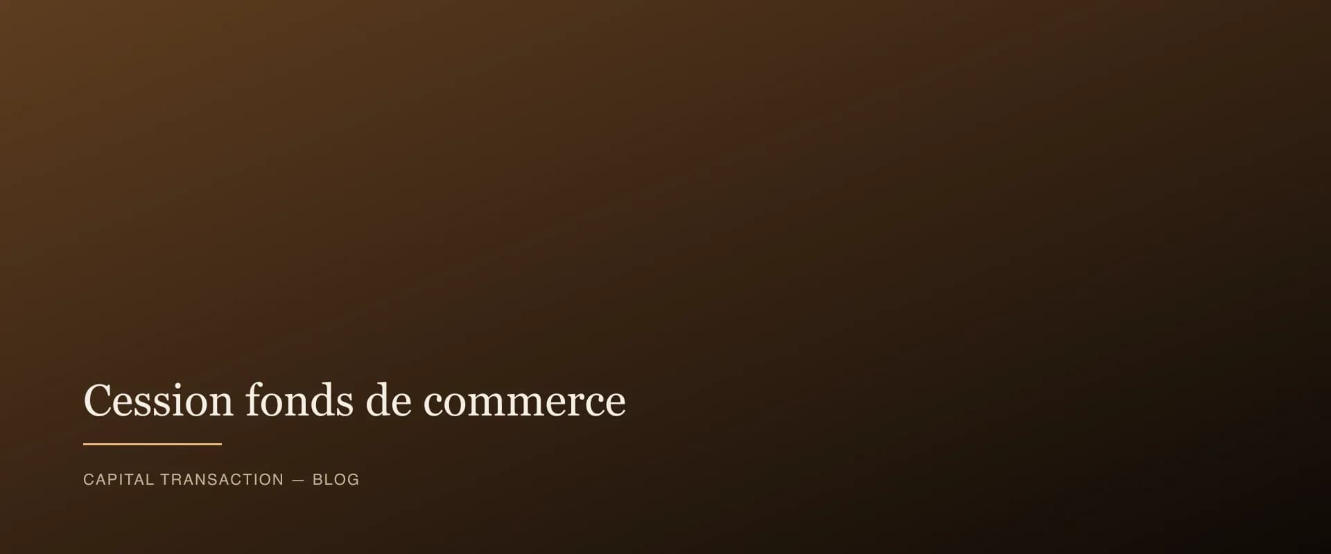 Vitrine commerciale parisienne avec rideau métallique baissé, signe de transition de propriété